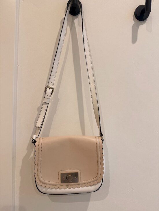 kate spade Handbags - Kate Spade Leather Crossbody Bag
